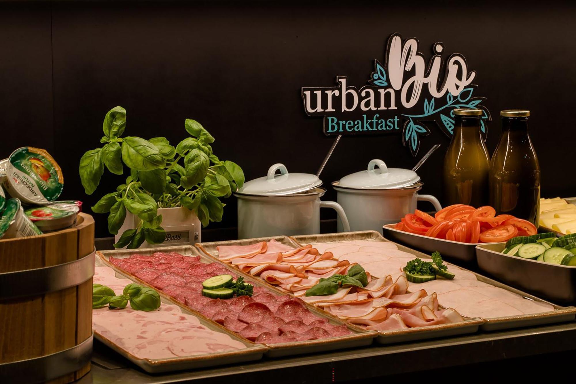 Motel One Hamburg Airport Bagian luar foto