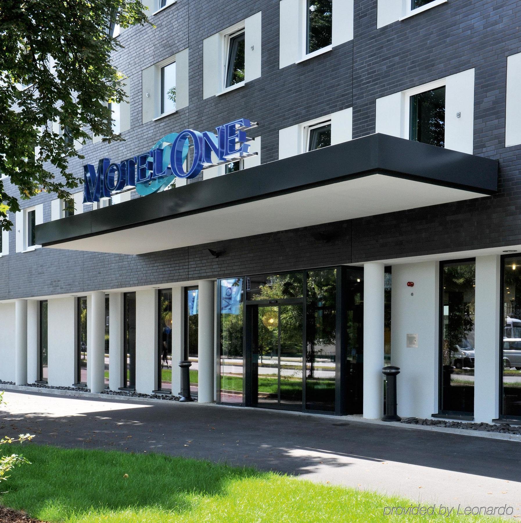 Motel One Hamburg Airport Bagian luar foto