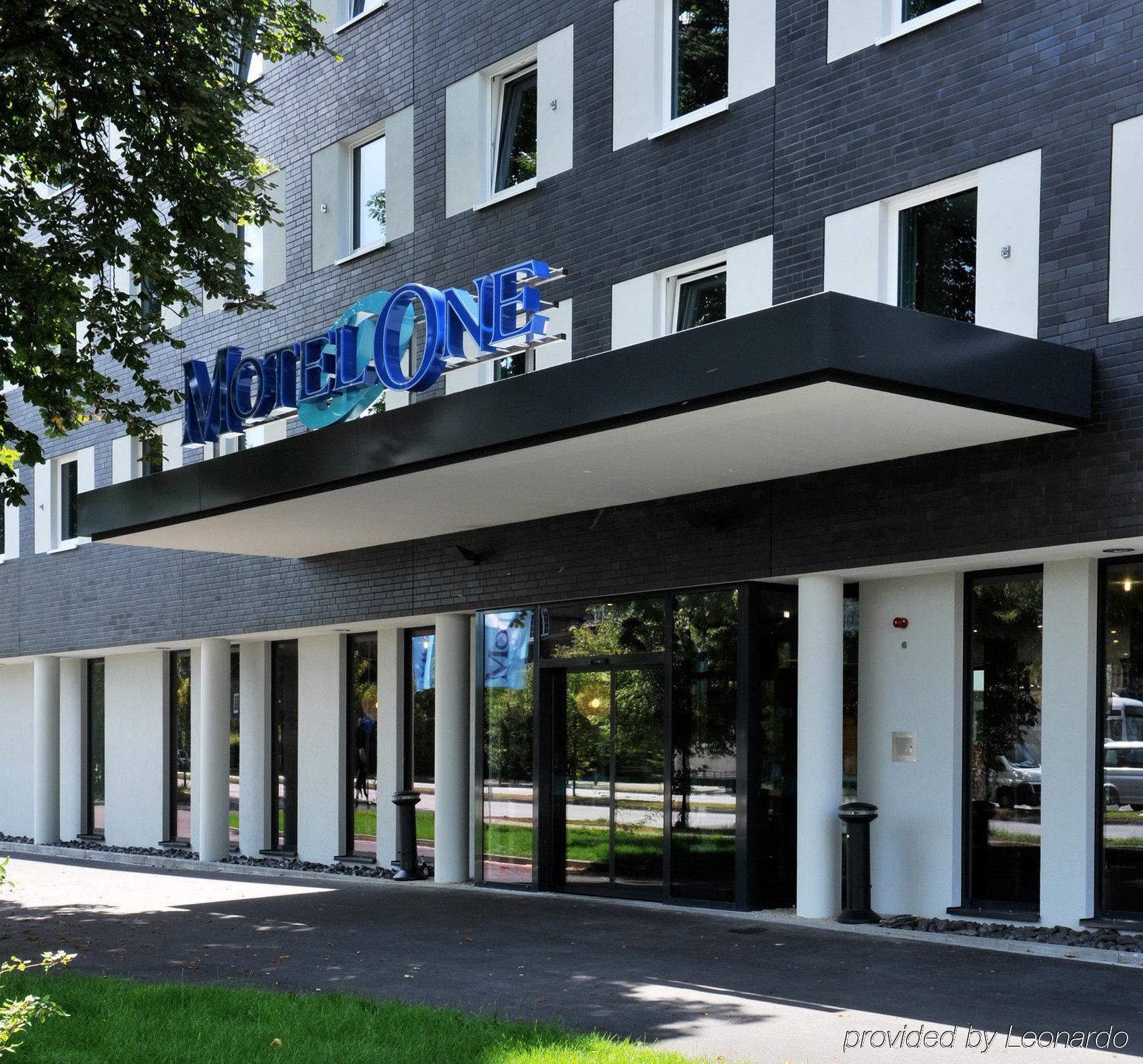 Motel One Hamburg Airport Bagian luar foto