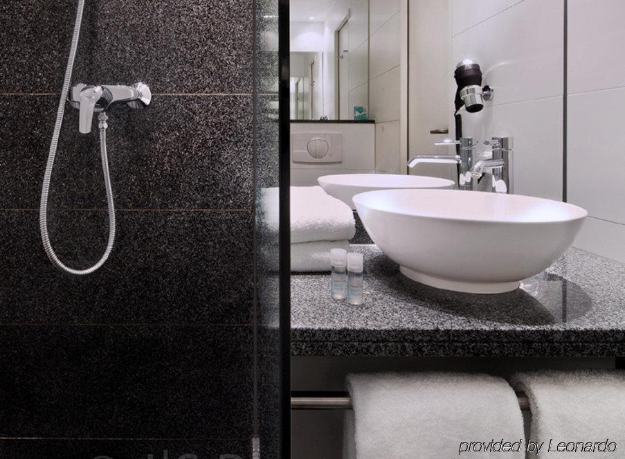 Motel One Hamburg Airport Ruang foto