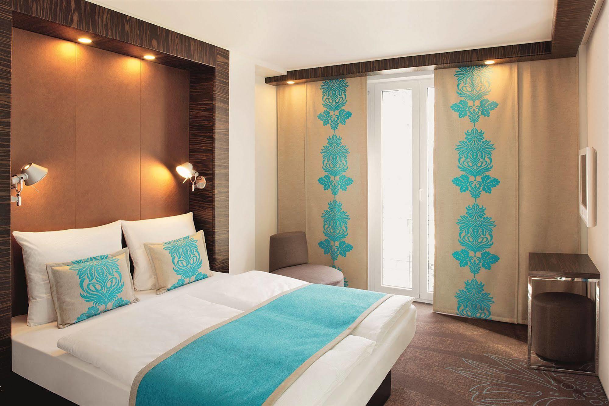 Motel One Hamburg Airport Bagian luar foto