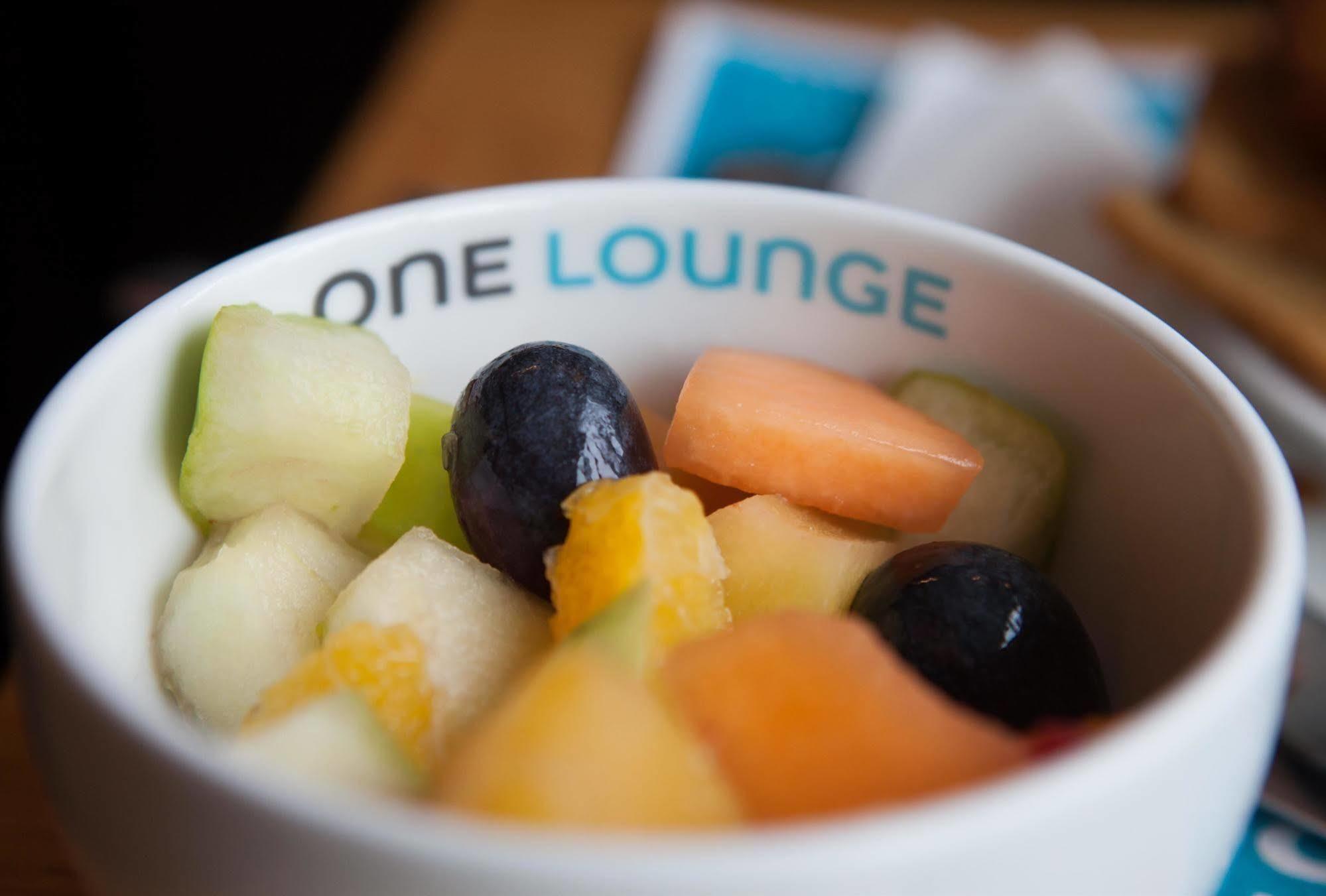 Motel One Hamburg Airport Bagian luar foto